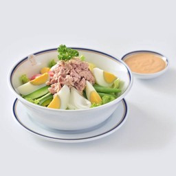 สลัดปลาทูน่า