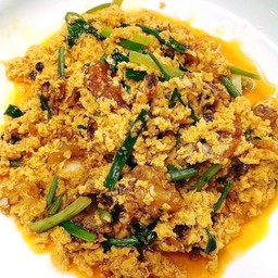 ปูนิ่มผัดผงกะหรี่ อร๊อย อร่อย