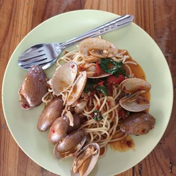 สปาเก็ตตี้ผัดหอยลาย