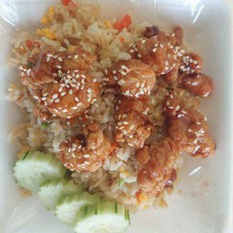 ข้าวผัดไข่+ไก่กรอบคลุกซอสเกาหลึ