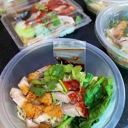 บะหมี่เป็ดย่าง+หมูกรอบ