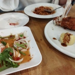 บอนนี่ คาเฟ่ วัดโป่งตามุข