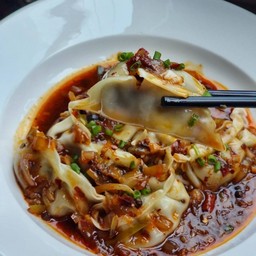 เกี๊ยวซ่าซอสเสฉวน