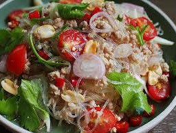 ยำวุ้นเส้นหมูสับ