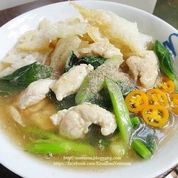 ราดหน้าไก่