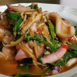 ผัดฉ่าปลาหมึกราดข้าว