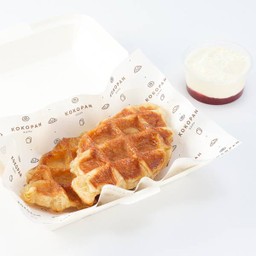 Croffles Small Box (2 pcs) + Ichigo Milk Cream Dip