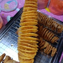 มันฝรั่งเกลียวทอดกรอบ By Tatar ตลาดต้นไทร