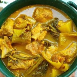 แกงส้มขาหมูผักกาดดอง