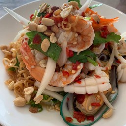 ยำมาม่าทะเล