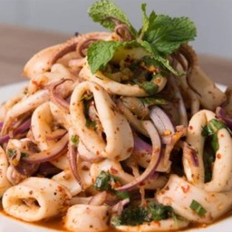 ลาบปลาหมึก