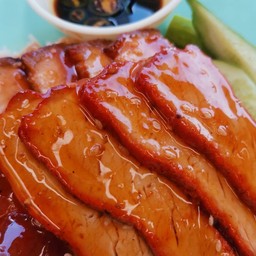 ข้าวหมูแดงหมูกรอบ พิเศษ.