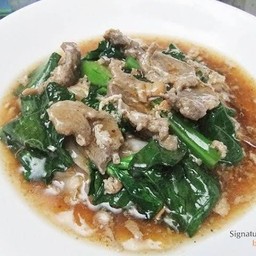 ราดหน้าเนื้อ