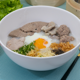 โจ๊กหมูใส่ไข่