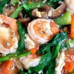 ราดหน้ากุ้ง