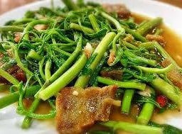 กระเฉดหมูกรอบ