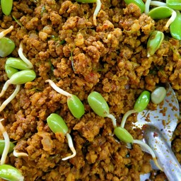 คั่วกลิ้งหมูสับหน่อเหรียง