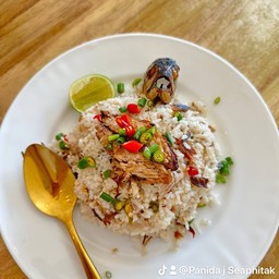 ข้าวคลุกปลาทู