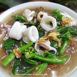 ราดหน้าปลาหมึก