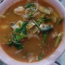 ต้มยำปลากระป๋องวุ้นเส้น