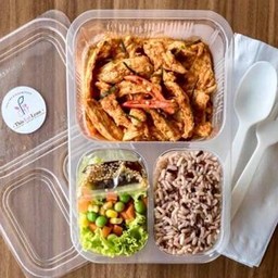 เซ็ตข้าว-ผัดพริกแกง-มินิสลัด ( ไร้น้ำมัน ไร้น้ำตาล )
