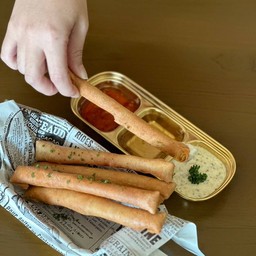 GLAM's Roll - Signature Pork and Shrimp Spring Rolls