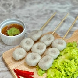 ลูกชิ้นปลากลมย่าง