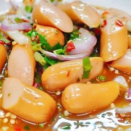 ยำไส้กรอก