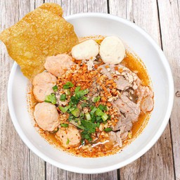 ก๋วยเตี๋ยวหมูเด้งต้มยำมะนาว