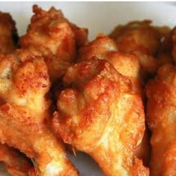 [อร่อยซ่ากับโค้ก] ไก่ทอดน้ำปลา 6ชิ้น (น่องเล็ก)รอทอด 10นาที +  โค้ก ออริจินัล (กระป๋อง)