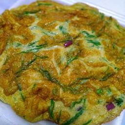 ข้าวไข่เจียวชะอม