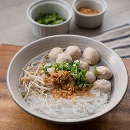 N8 ก๋วยเตี๋ยวน้ำใสลูกชิ้นปลา