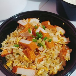 ข้าวผัดปูอัด