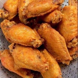ไก่ทอดหาดใหญ่ 6ชิ้น (ปีกกลาง) รอทอด10นาที