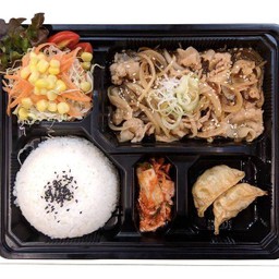 ชุดเบนโตะหมูผัดซีอิ๊วญี่ปุ่น ฟรี มิโซะซุป