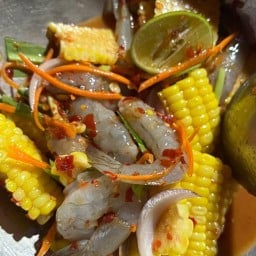 ส้มตำ&ยำแซ่บเสียบไม้ หมู่บ้านวรารักษ์ซอย 9