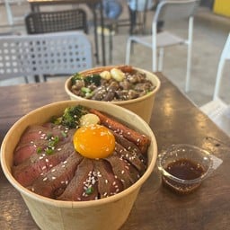 Big Beef : คน เสพ เนื้อ สถานีพัฒน์ 25