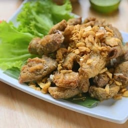 ไส้อ่อนทอดกระเทียม