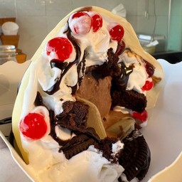เครปเย็น โอริโอ้+เยลลี่แดง+ไอศครีม