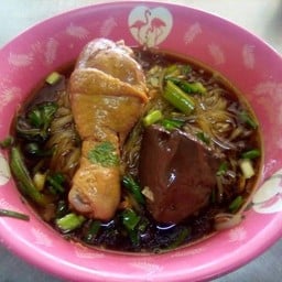 ก๋วยเตี๋ยวไก่