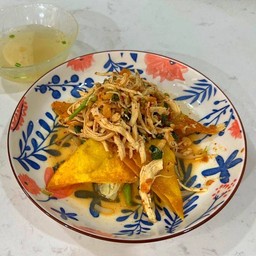 N9 เกี๊ยวยำไก่ฉีก