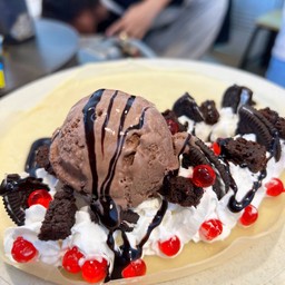 เครปเย็น โอริโอ้+บราวนี่+เยลลี่แดง+ไอศครีม