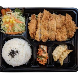 ชุดเบนโตะไก่ทอดโทริคัคสึ ฟรี มิโซะซุป