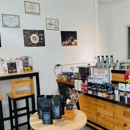 Valen slow bar หมู่บ้านเพอร์เฟคโซน