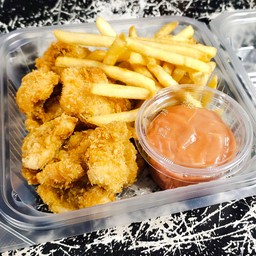 ไก่คลุกเกล็ดขนมปังทอด เฟรนช์ฟรายส์