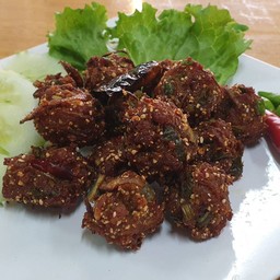 ลาบหมูทอด