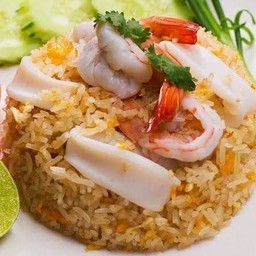 ข้าวผัดทะเล หมึก/กุ้ง (เล็ก)