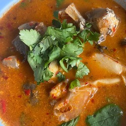 ต้มยำหัวปลาเก๋าน้ำข้น