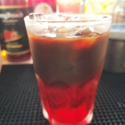 อเมริกาโน่ สตรอเบอรี่