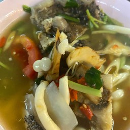 ต้มยำหัวปลาเก๋าน้ำใส